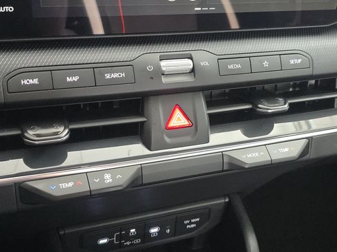 Used 2025 Kia K4 GT-Line w/ GT-Line Premium Package image 23