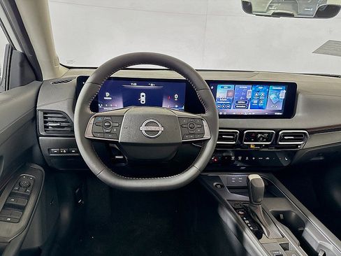 New 2026 Nissan Sentra SR w/ SR Premium Package FWD image 24