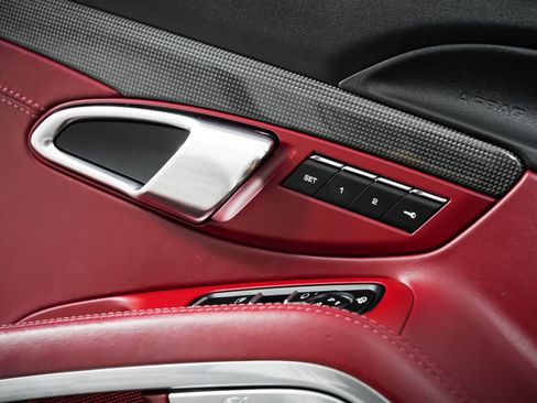 Used 2018 Porsche 911 Targa 4 GTS image 82