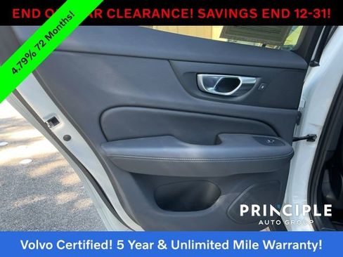 Certified 2025 Volvo V60 B5 Cross Country Plus image 26