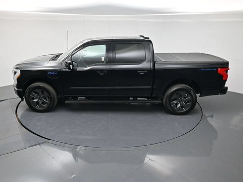 Used 2024 Ford F150 Lightning Platinum AWD/4WD image 41