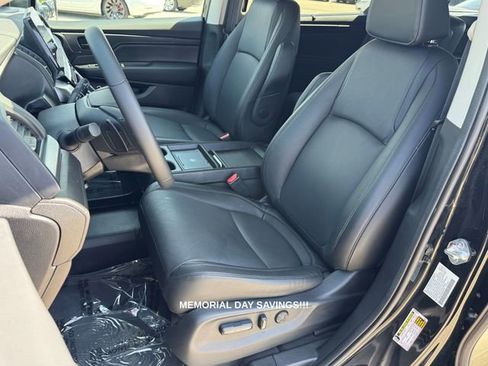 Certified 2025 Honda Odyssey EX-L image 16