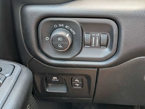 New 2026 RAM 1500 Big Horn AWD/4WD image 25