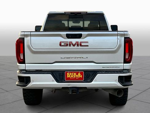Used 2022 GMC Sierra 3500 Denali AWD/4WD image 4