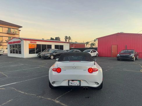Used 2016 MAZDA MX-5 Miata Grand Touring image 6