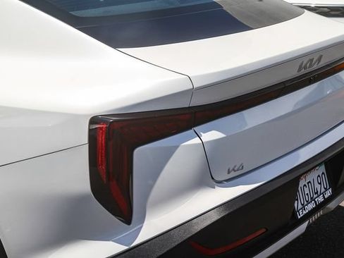 Certified 2025 Kia K4 FWD image 11