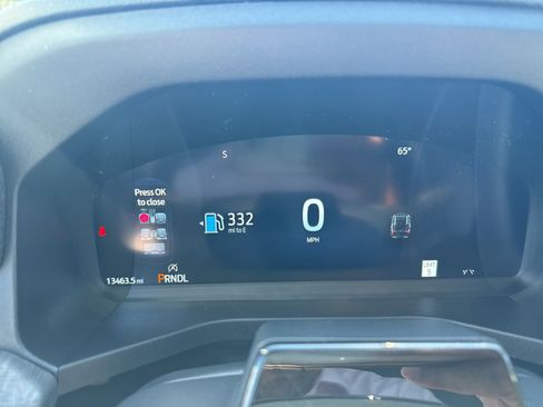 Used 2025 Ford Explorer Platinum w/ Ultimate Package image 9