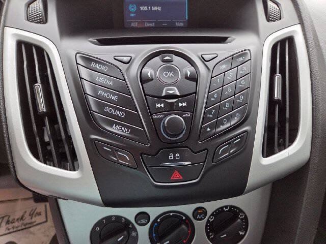 Used 2014 Ford Focus SE FWD image 33