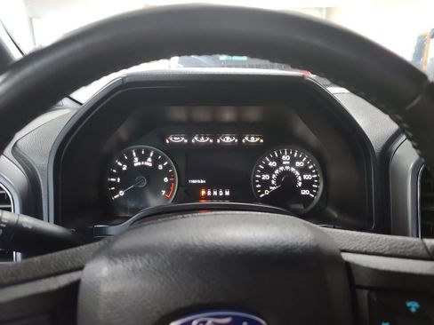 Used 2019 Ford F150 XLT w/ Equipment Group 302A Luxury AWD/4WD image 12