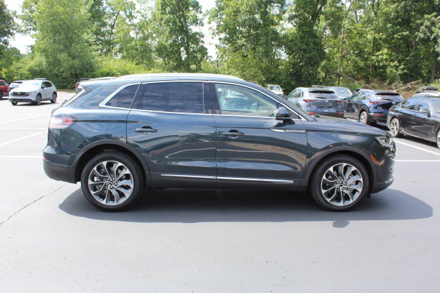 Certified 2023 Lincoln Nautilus Reserve w/ Equipment Group 201A AWD/4WD image 2