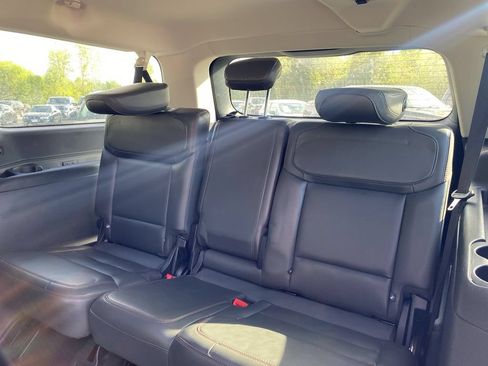 Used 2025 Ford Expedition Max Active AWD/4WD image 8