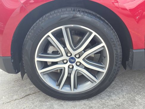 Used 2021 Ford Edge Titanium FWD image 29