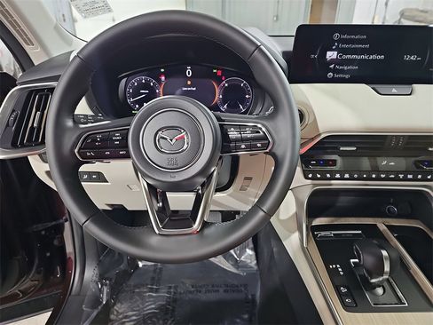 New 2026 MAZDA CX-90 3.3 Turbo w/ Premium Plus Pkg image 17