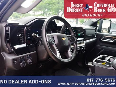 Used 2025 Chevrolet Silverado 2500 LT w/ Convenience Package AWD/4WD image 19