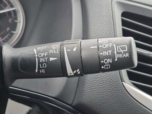 Used 2017 Honda Pilot Touring image 28