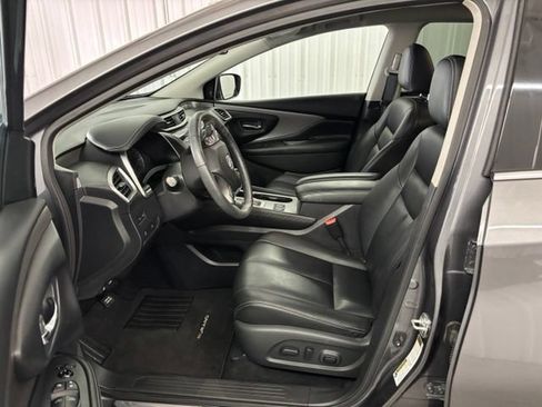 Used 2023 Nissan Murano SV FWD image 2