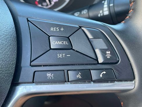 Used 2025 Nissan Sentra SR FWD image 30