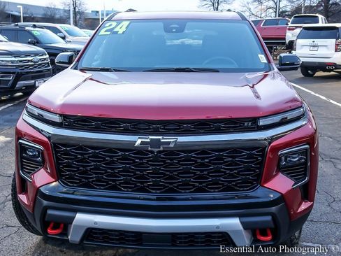 Used 2024 Chevrolet Traverse Z71 w/ Enhanced Driving Package image 6