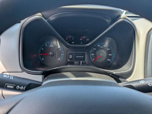 Used 2018 Chevrolet Colorado W/T AWD/4WD image 17