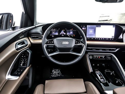 New 2025 Audi Q5 Premium Plus image 4