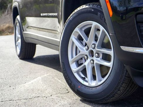 New 2026 Jeep Grand Cherokee L Laredo RWD image 3