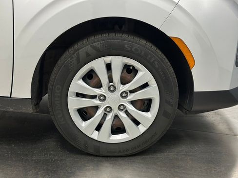 Used 2020 Kia Soul LX FWD image 25
