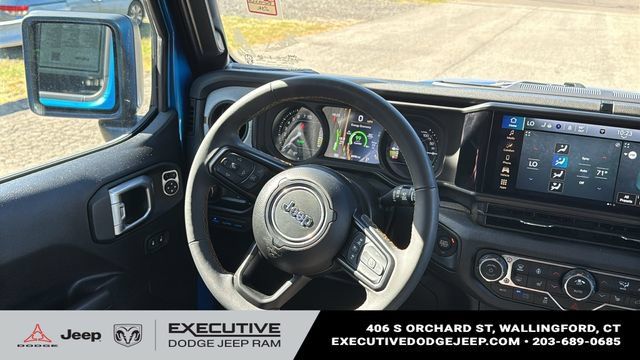 Used 2024 Jeep Wrangler Unlimited AWD/4WD image 24