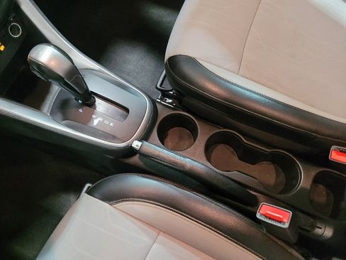 Used 2022 Chevrolet Trax LT image 26