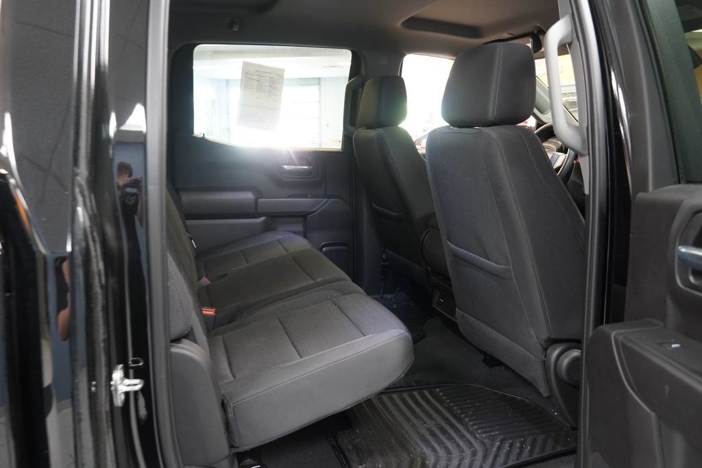 Used 2023 Chevrolet Silverado 1500 Custom Trail Boss w/ 2.7L Blackout Package AWD/4WD image 19