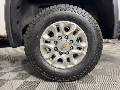 Used 2023 Chevrolet Silverado 2500 LT w/ Convenience Package AWD/4WD image 41