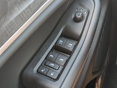 New 2025 Jeep Grand Cherokee L Limited w/ Black Appearance Package RWD image 20