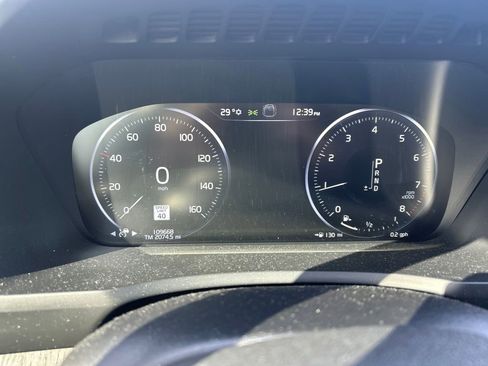 Used 2020 Volvo XC90 T6 Momentum w/ Protection Package image 13