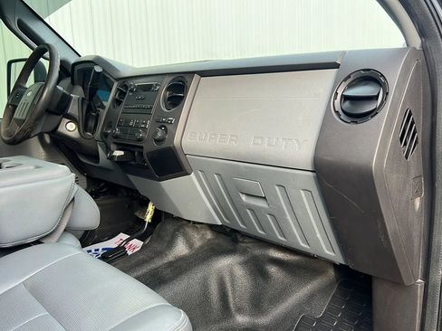 Used 2011 Ford F250 XL AWD/4WD image 19