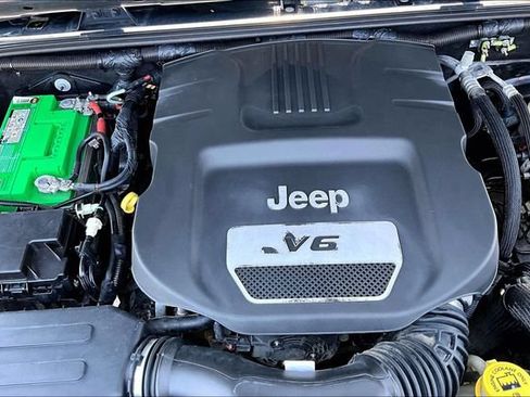 Used 2017 Jeep Wrangler Sport AWD/4WD image 29