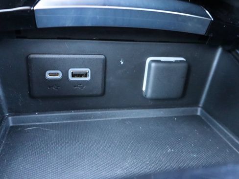 Used 2023 Buick Envision Preferred w/ Sport Touring Package AWD/4WD image 15