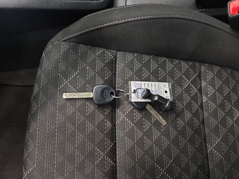 Used 2023 Kia Rio LX image 33