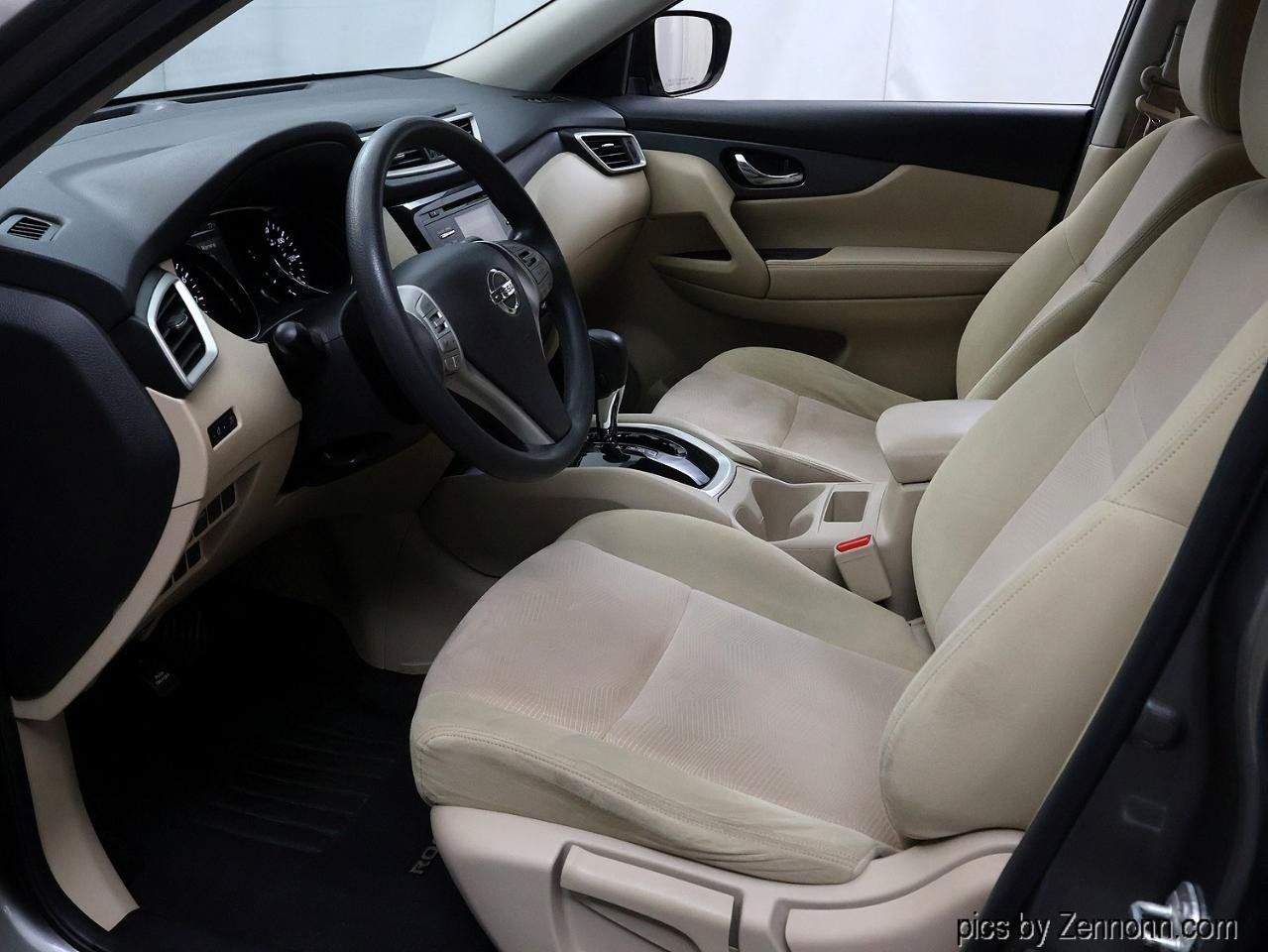 Used 2016 Nissan Rogue S FWD image 13