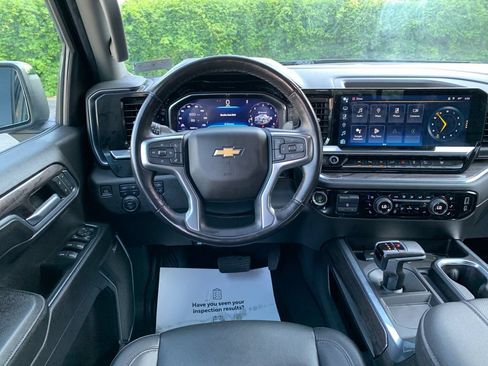 Used 2023 Chevrolet Silverado 1500 LTZ w/ LTZ Premium Package AWD/4WD image 17