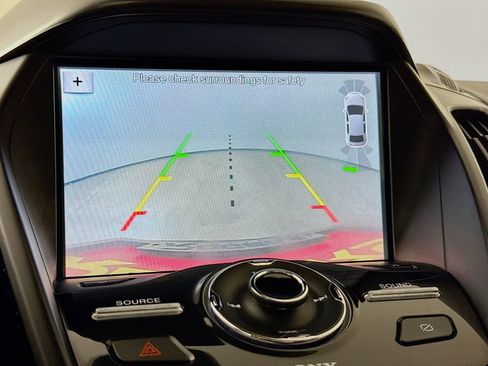Used 2019 Ford Escape Titanium image 16