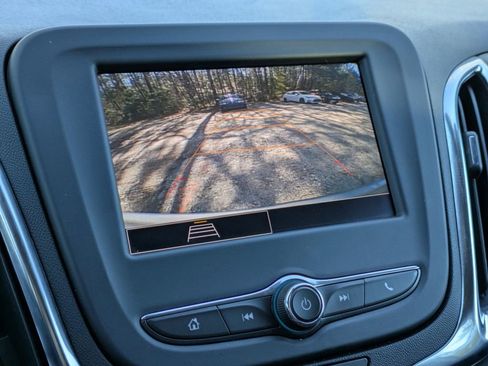 Used 2024 Chevrolet Equinox LT image 22