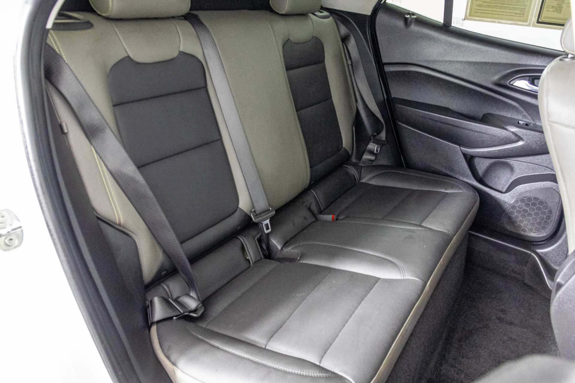 Used 2024 Chevrolet Trax ACTIV w/ Driver Confidence Package FWD image 39