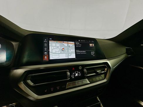 Used 2021 BMW 330i xDrive Sedan w/ M Sport Package AWD/4WD image 21