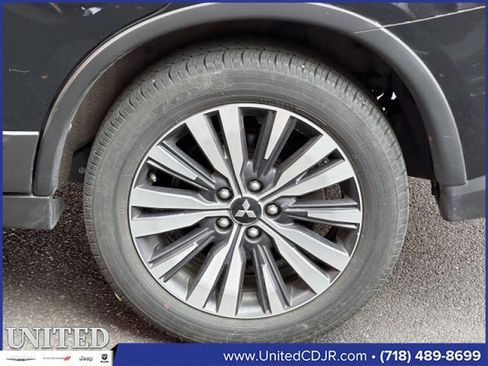Used 2020 Mitsubishi Outlander SE image 13