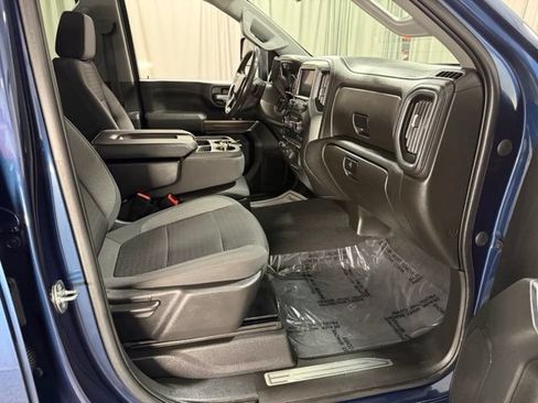 Used 2022 Chevrolet Silverado 2500 LT w/ Convenience Package AWD/4WD image 10