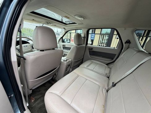 Used 2010 Ford Escape XLT FWD image 17