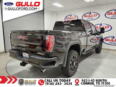 Used 2025 GMC Sierra 2500 AT4 w/ AT4 Premium Plus Package image 7