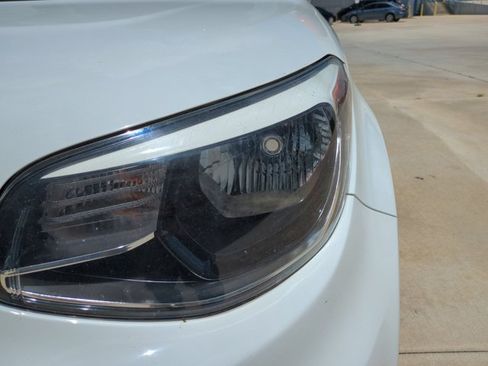 Used 2017 Kia Soul + w/ Designer's Package FWD image 8