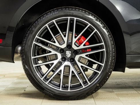 New 2026 Porsche Macan S image 39