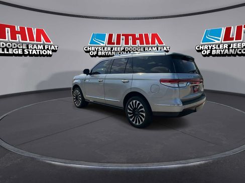 Used 2022 Lincoln Navigator Black Label AWD/4WD image 6