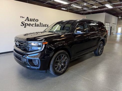 Used 2025 Ford Expedition Platinum w/ Stealth Performance Package AWD/4WD image 1